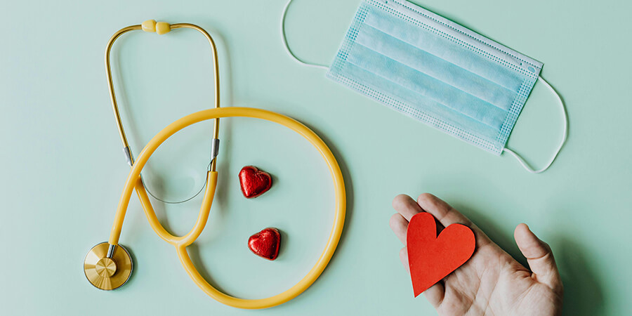 Heart, face mask and stethoscope.